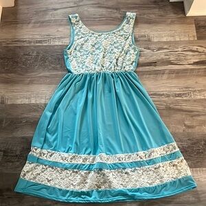 XJF • MC lace sundress size M